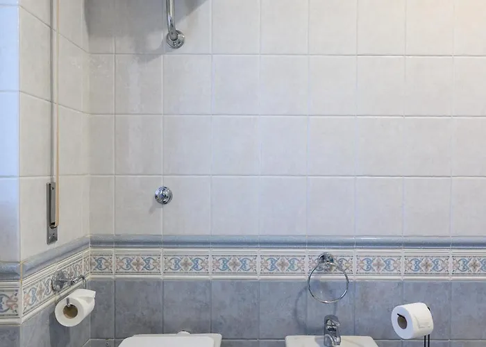 Silver Nest - 9 Min To Airport - Free Netflix E Wi-fi ゲストハウス