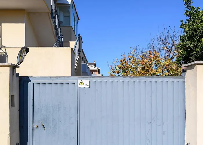 ゲストハウス Silver Nest - 9 Min To Airport - Free Netflix E Wi-fi